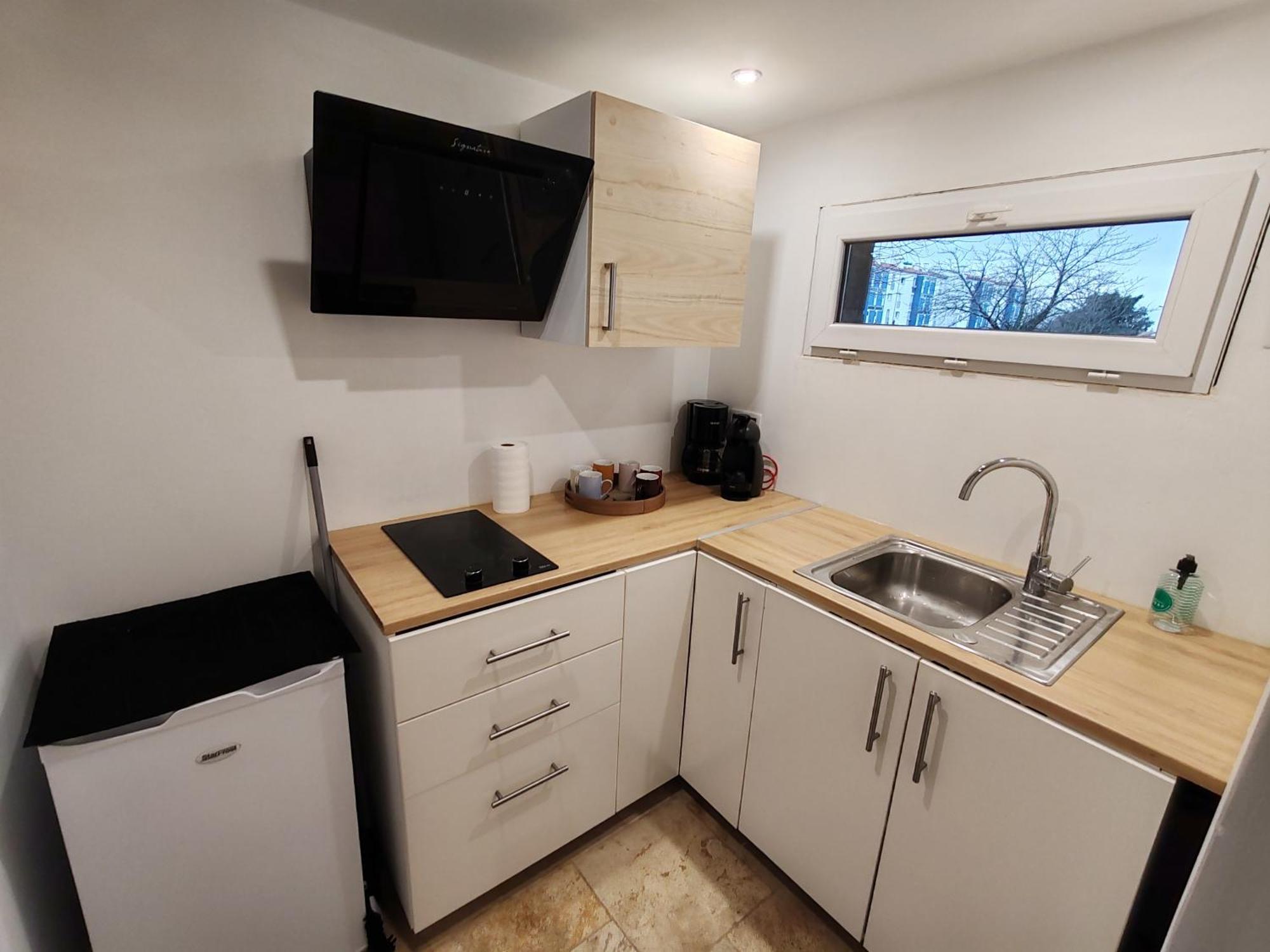 Appartement T3 Neuf Proche Centre Ville, Clim Et Parking Et Centrale Edf Valence  エクステリア 写真